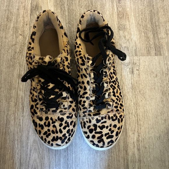 Coconuts by Matisse Calf Hair Leopard Print Lace Up Sneakers Shoes - Picture 2 of 3